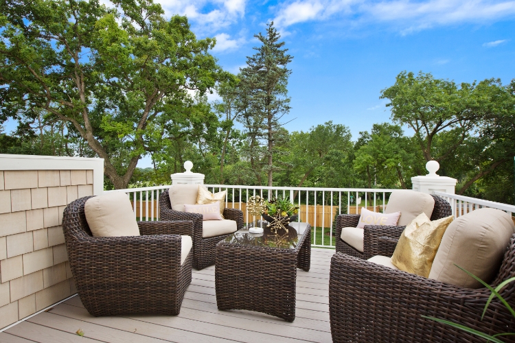 Sustainable Choices: The Rise of Biodegradable Materials in Outdoor Furniture - Zing Patio