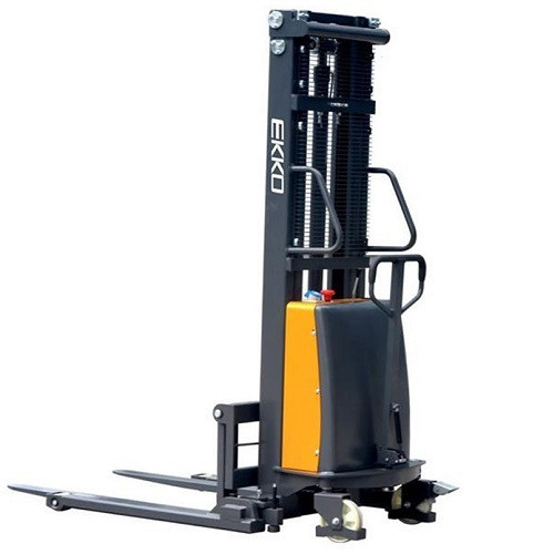 EKKO EA15B Semi-Electric Straddle Stacker 3300 lb Cap, 119.4 Lift