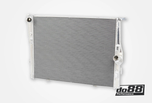BMW M3 E90 E92 Radiator Aluminum (DO88-WC190)