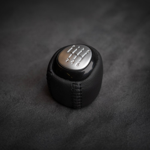 XT-Series Gear lever shift knob Black Stitches II 6-speed