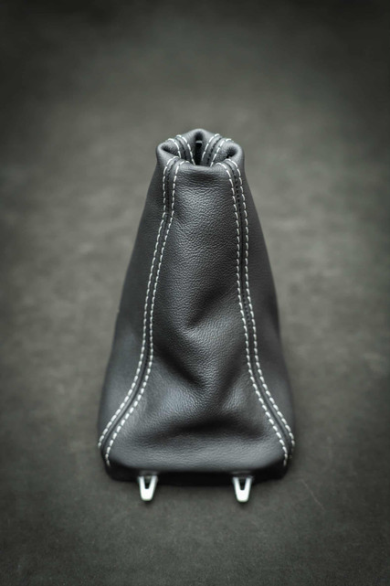 Leather manual gear surround cover with boot, white stich, Saab 9-3 II (XT-INT024)