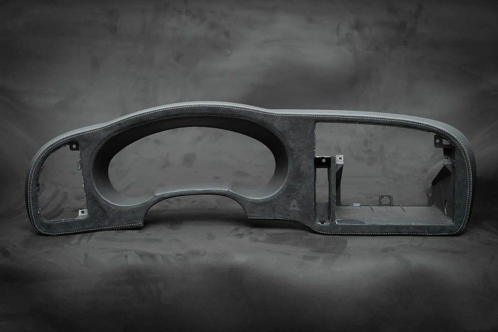 XT-Series Leather Instrument Panel 9-3 II 2007- Black Turbo Edition