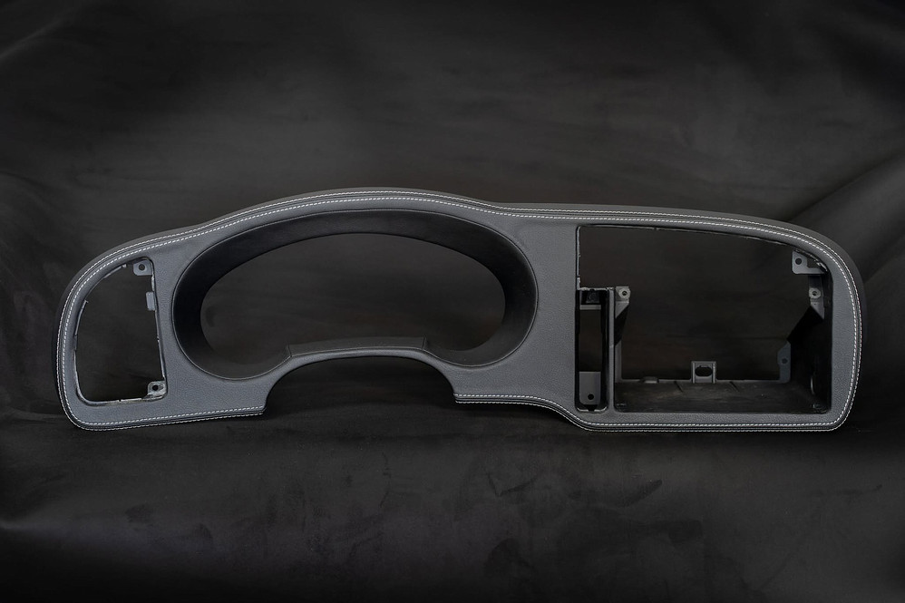 XT-Series Leather Instrument Panel 9-3 II 2007- XT-Series Leather Instrument Panel 9-3 II 2007-