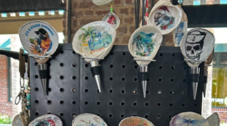 Seaside Charm: A Stylish Showcase of Shell Wine Stoppers