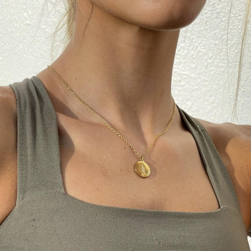 Rue Sunburst Disc Necklace - Gold 