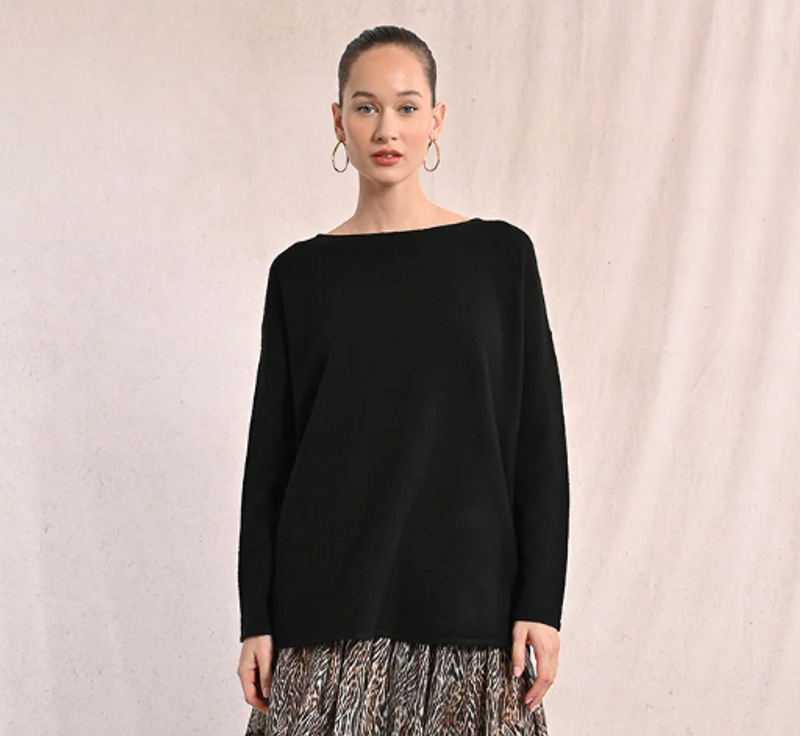 Boat Neckline Knitted Sweater