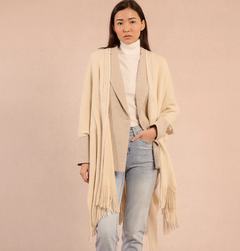 Rhinestones Studs V-Neckline Knitted Poncho