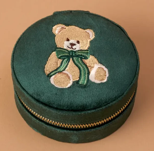 Teddy Round Velvet Jewelry Case