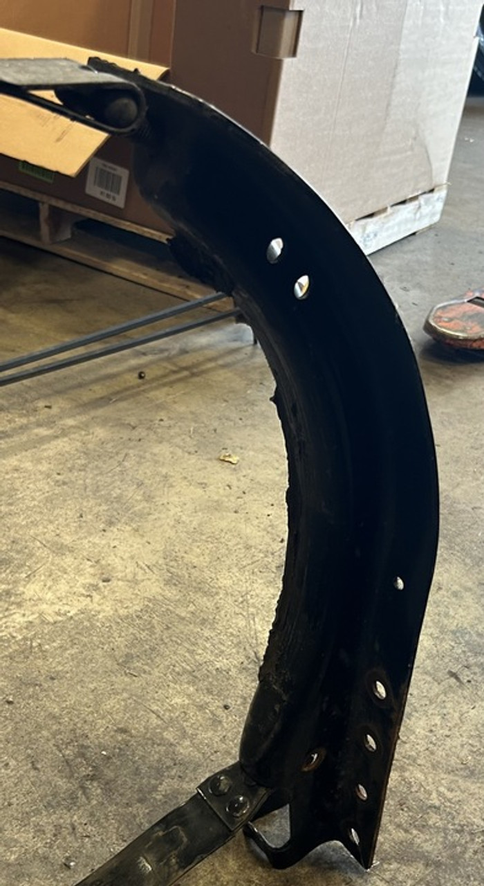 VOLVO VNL FUEL TANK BRACKET