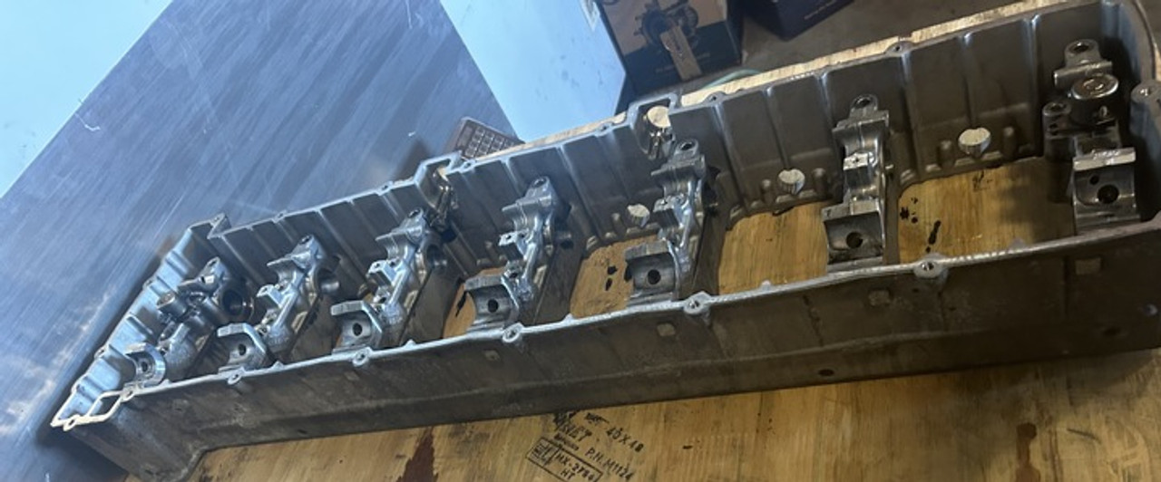 Detroit DD15 ENGINE ROCKER BOX WITH UPPER AND LOWER ROCKERS