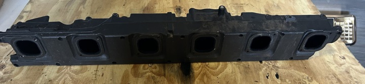 Detroit DD15 Engine Intake  Manifold