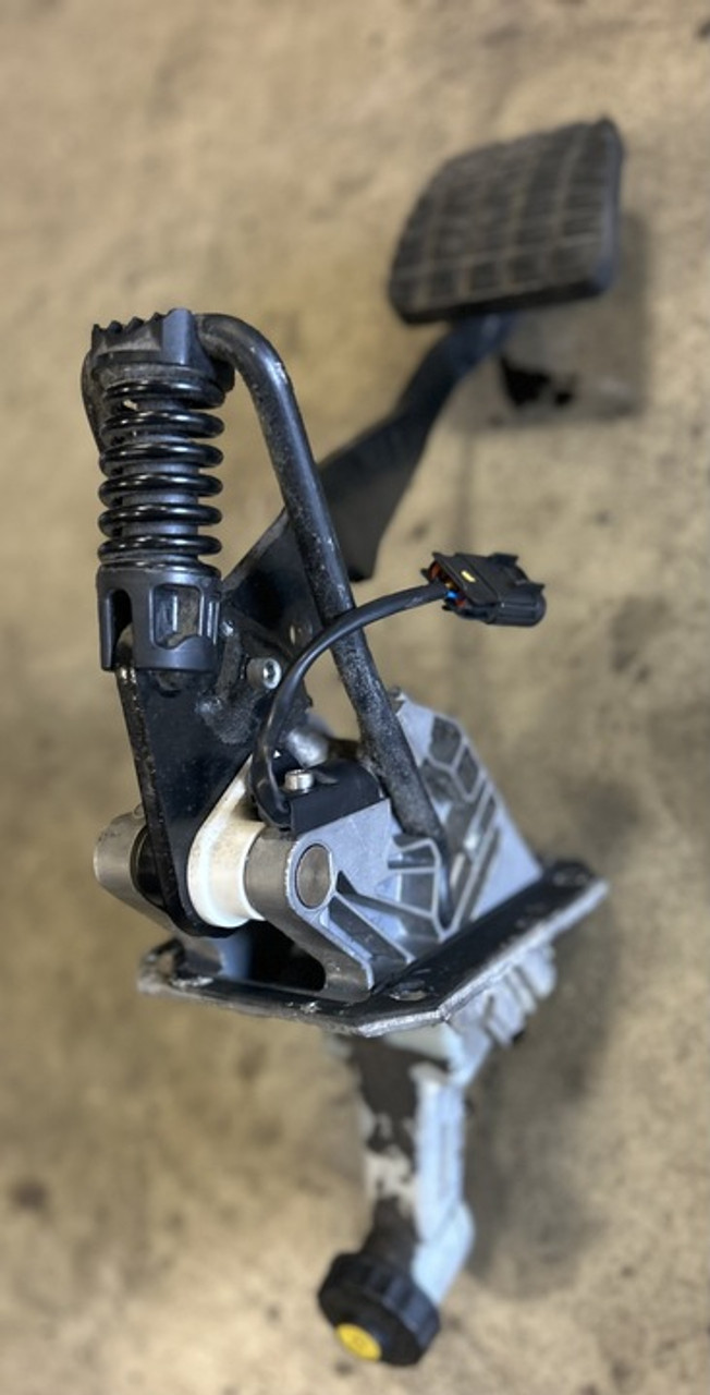 Wabco Freightliner Hydraulic Clutch Pedal ASSEMBLY
