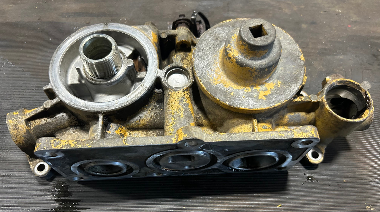 CAT C12 OIL FILTER HOUSING