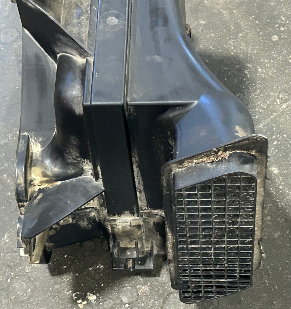 FREIGHTLINER CL120 Heater HVAC Duct with Filter