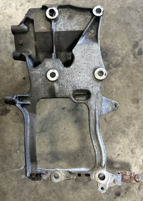 Detroit DD15 Alternator A/C Bracket MOUNT