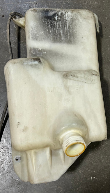 FREIGHTLINER CL120 WASHER TANK WITH PUMP