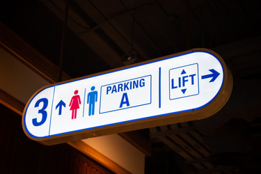 What Types of Vinyl Signs Do Businesses Use the Most?