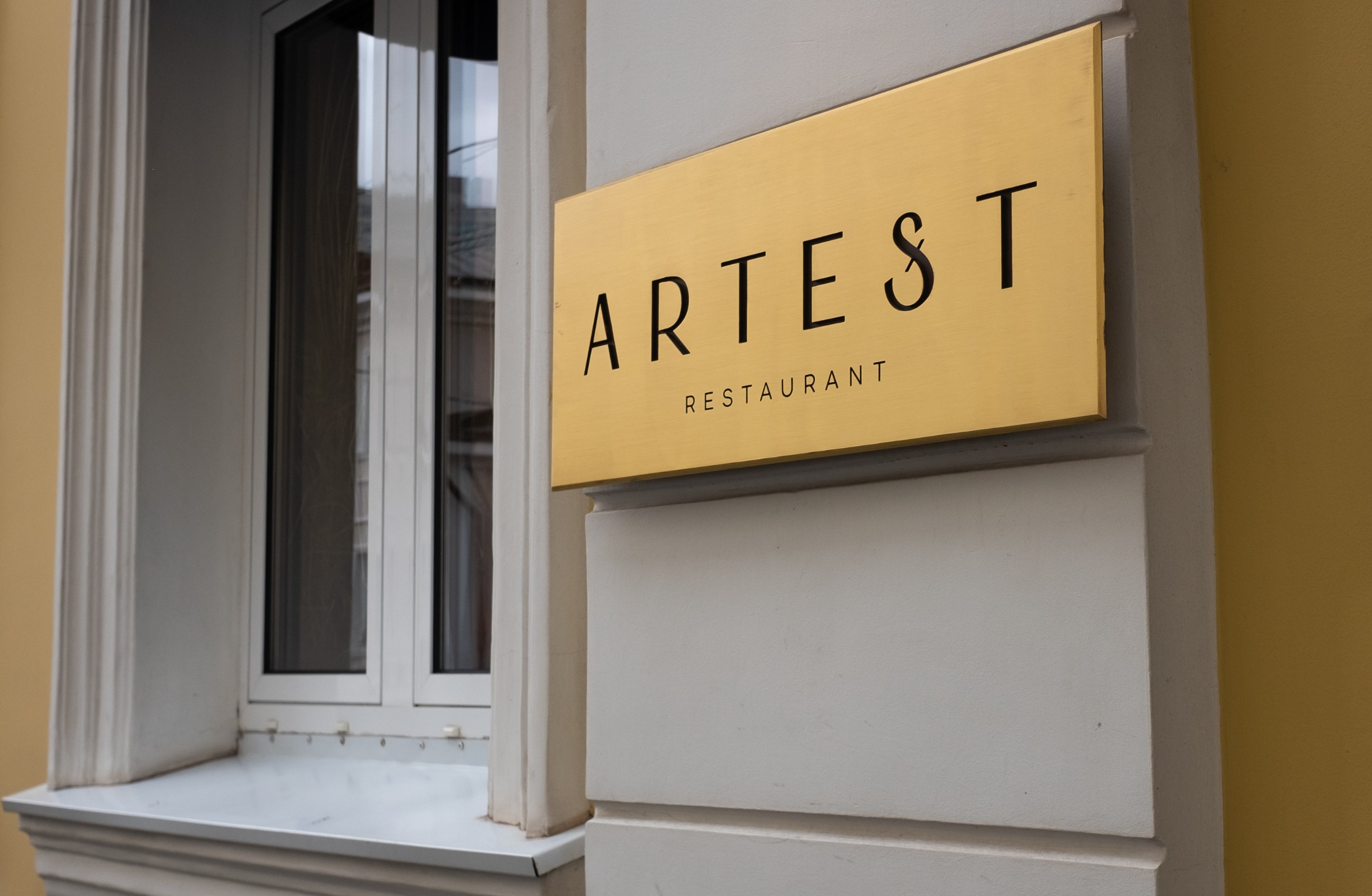 Choosing the Best Font for Signage at Your Business ADA Central Signs