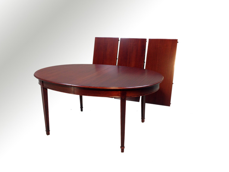 SOLD Oval Mahogany Banquet Dining table w/3 leaves