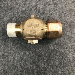 MUELLER Ground Key Corporation Valve coupling thread 1"