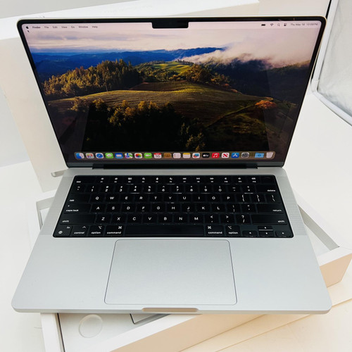 MacBook Pro (14-inch, M3, Nov 2023) 10C GPU, 8GB, 512GB