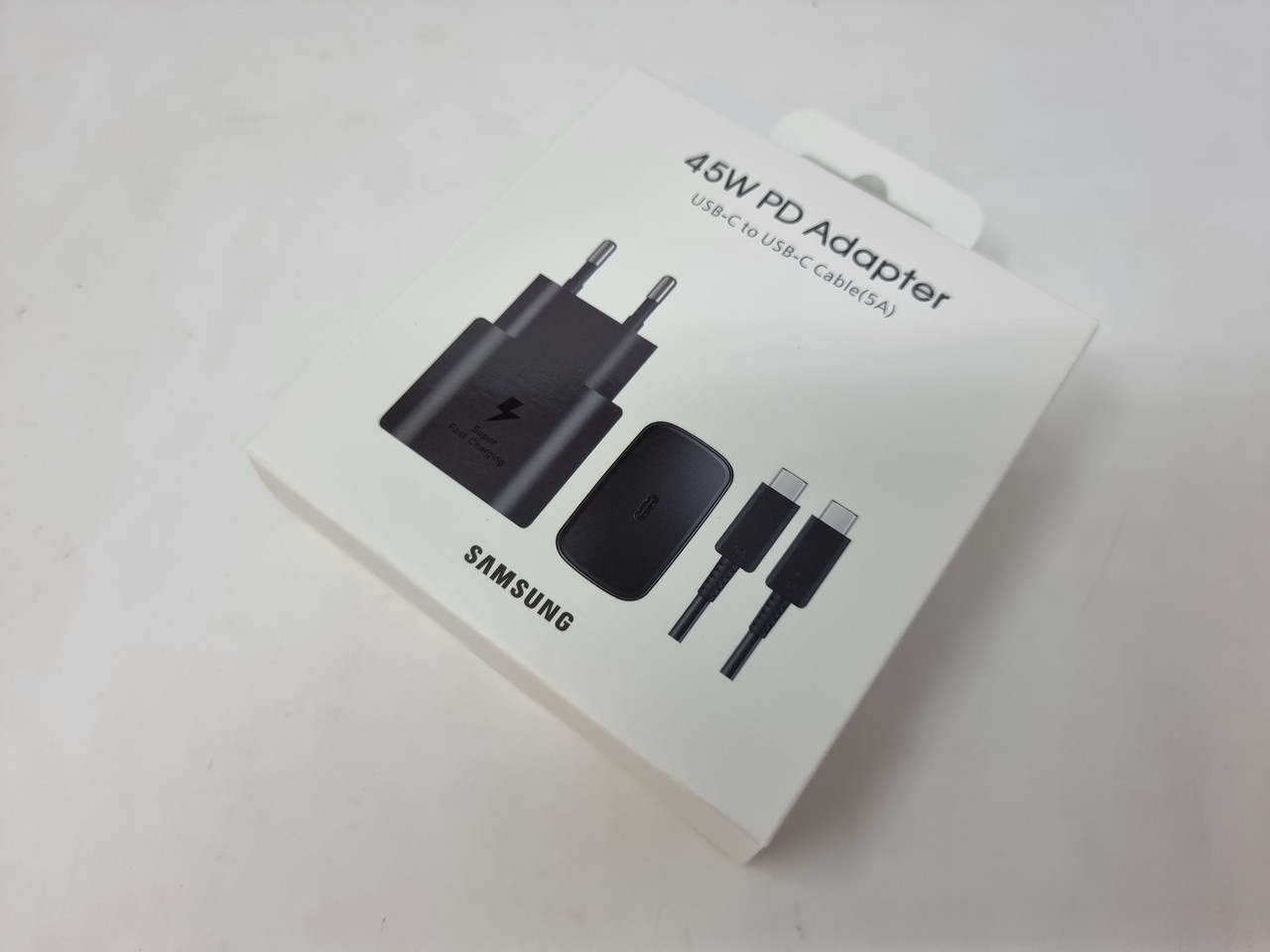 Samsung Chargeur Secteur rapide USB-C 45W + câble USB-C - Noir -  EP-T4510XBE - Packaging Original - Univertel