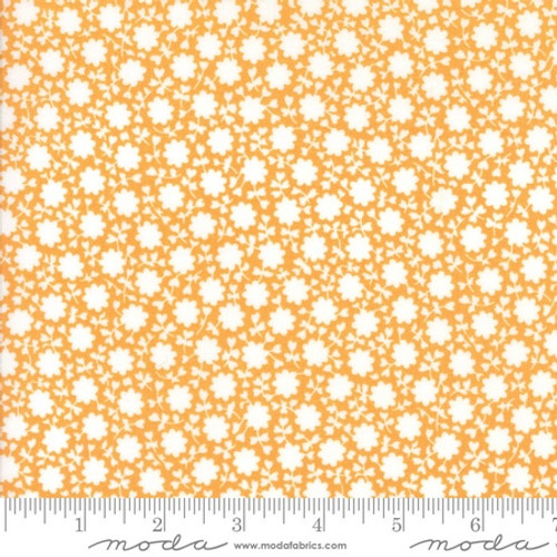 Moda Fabric - The Good Life - Bonnie & Camille  Marmalade  55156  18