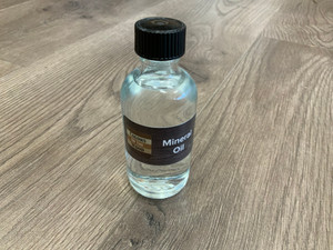 Mineral Oil (2 oz)