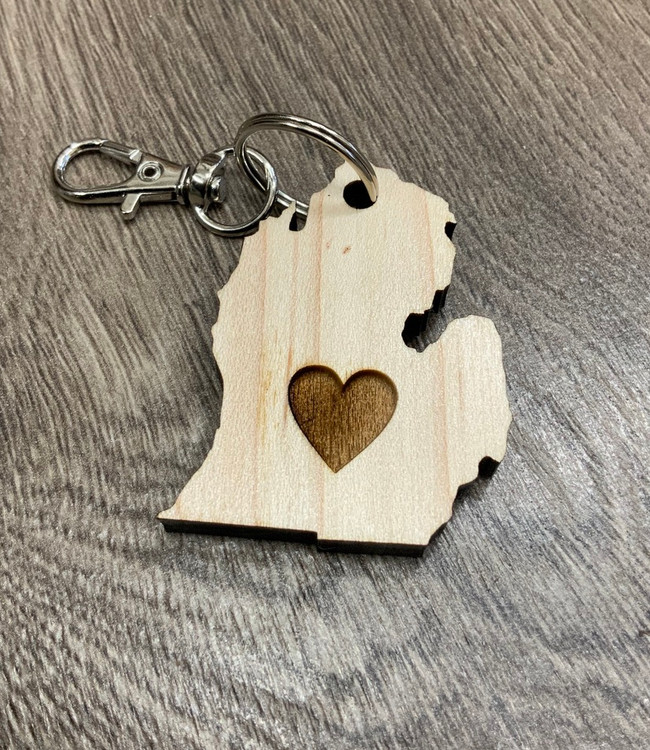 Michigan Keychain (Center Heart) (2x1.5)