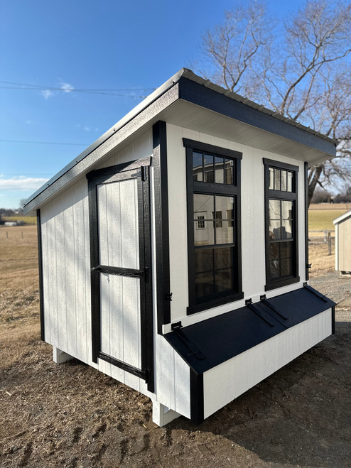 henhouse for 25 chickens