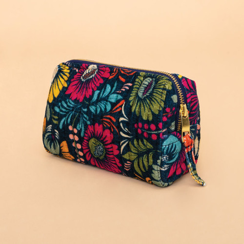 Vintage Floral Quilt Bag