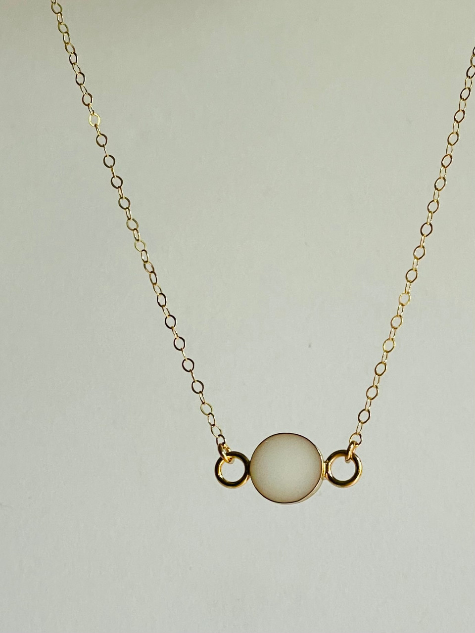 circle link necklace hollydayco