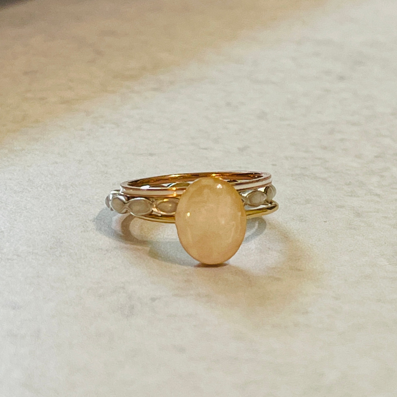 gold oval ring - hollydayco