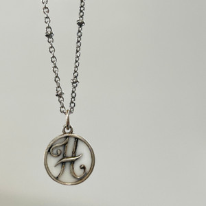 initial pendant
