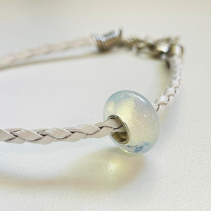 glass european milk bead