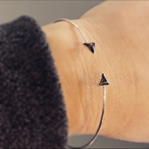 dainty arrow keepsake bracelet dainty arrow keepsake bracelet