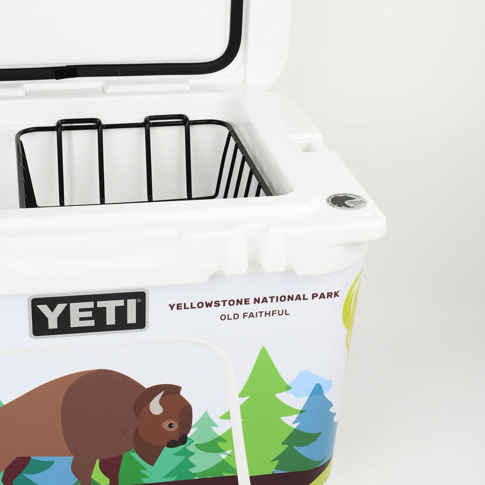 YETI COOLER TUNDRA 35L YELLOWSTONE OLD FAITHFUL WITH BUFFALO DNC