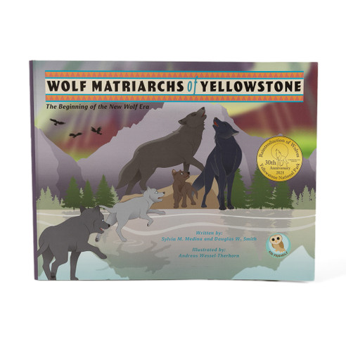 Wolf Matriarchs of Yellowstone Book (1)