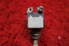 Cutler Hammer Toggle Switch PN MS35059-21, 8820K16