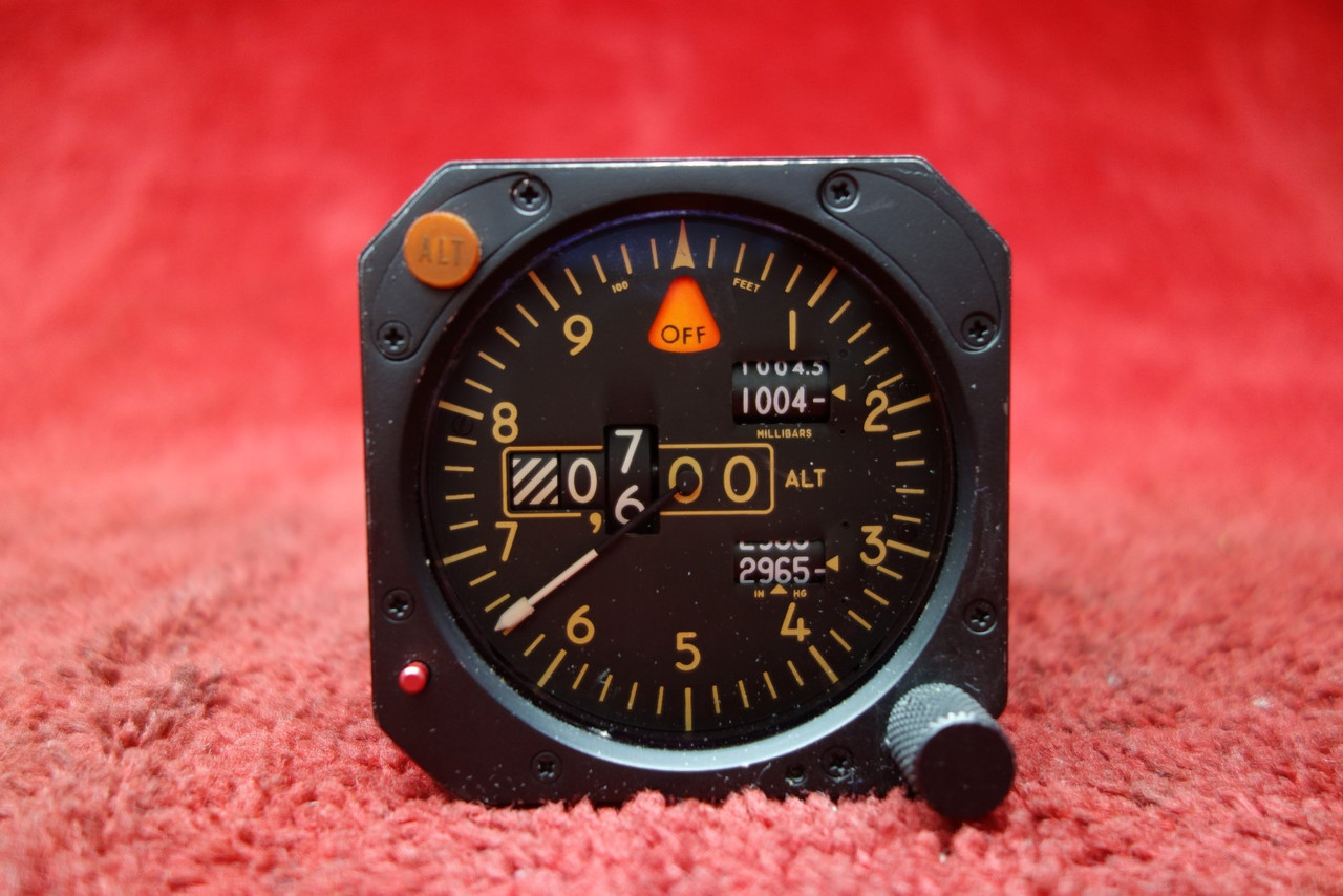 Intercontinental Dynamics Encoding Altimeter PN 519-28702-906, 28702-906