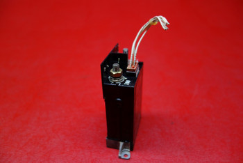 Cutler-Hammer M83383  Circuit Breaker Remote Control 28VDC PN SM600BA100A1