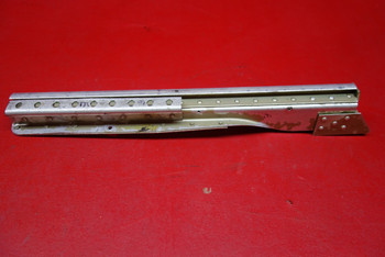 Cessna 310Q RH INBD Seat Track PN 0812987-7