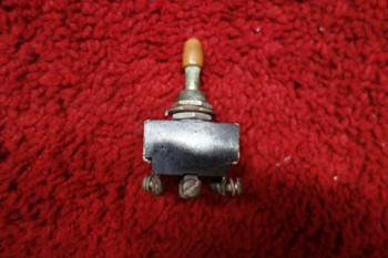 Cutler Hammer Toggle Switch PN MS35059-21, 8820K16