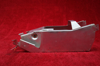     Cessna 172N Console Structure PN 0513368-201