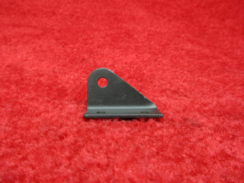 Cessna 172L RH OUTBD or LH INBD Seat Belt Fitting PN 0510205-4