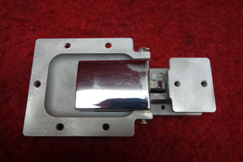Cessna 172P Cabin Door Latch Handle & Housing