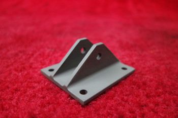 Piper  Stabilator Hinge Fitting