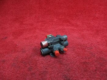 ITT Three Position Hydraulic Directional Control Valve PN AV14K1189