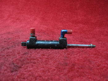 Beechcraft  Master Brake Cylinder