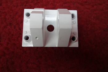 Beechcraft 76 Duchess Main Landing Gear Connector PN 105-810020-3, 105-810020-7